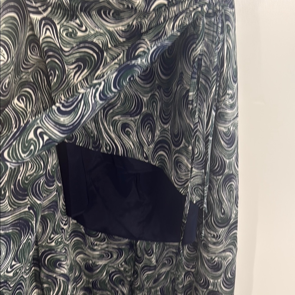 Cinq a Sept Green Sheath Midi Dress with Flutter Sleeves - Picture 7 of 8